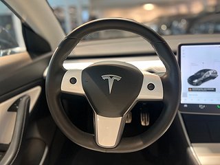 Tesla Model 3 Long Range AWD SoV/Autopilot/Navigation/Kamera
