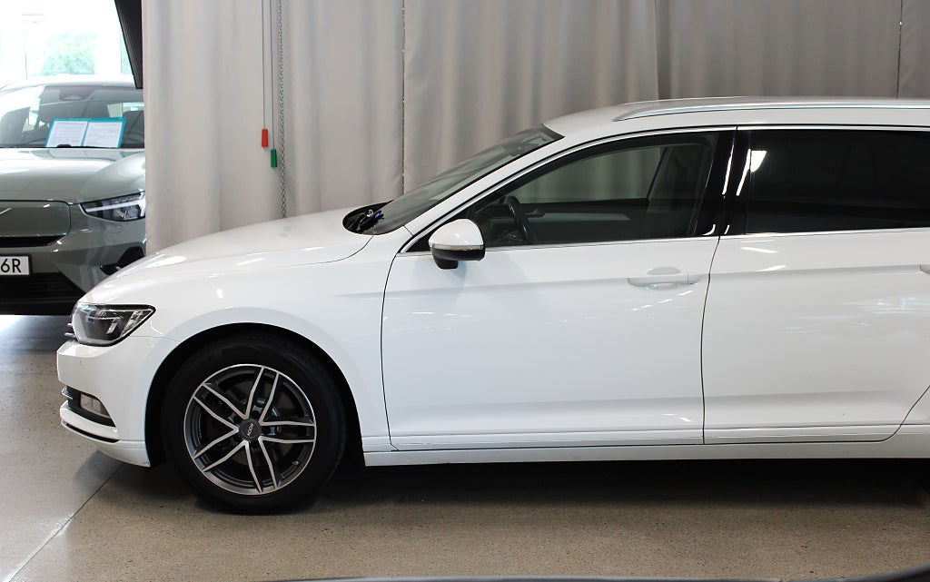 Volkswagen Passat 2.0 TDI, Drag, Värmare, B-Kamera, S&V-hjul, Kamrem bytt