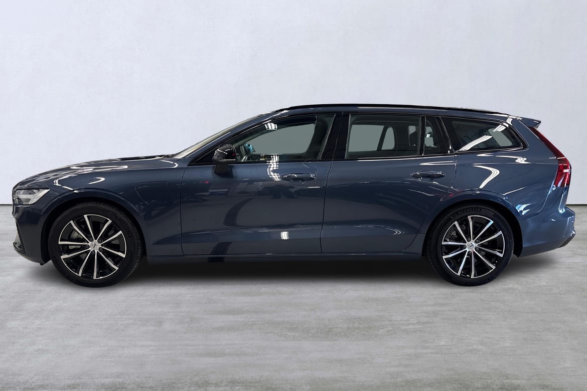 Volvo V60 T6 Plus Dark 2025, bild 2/10