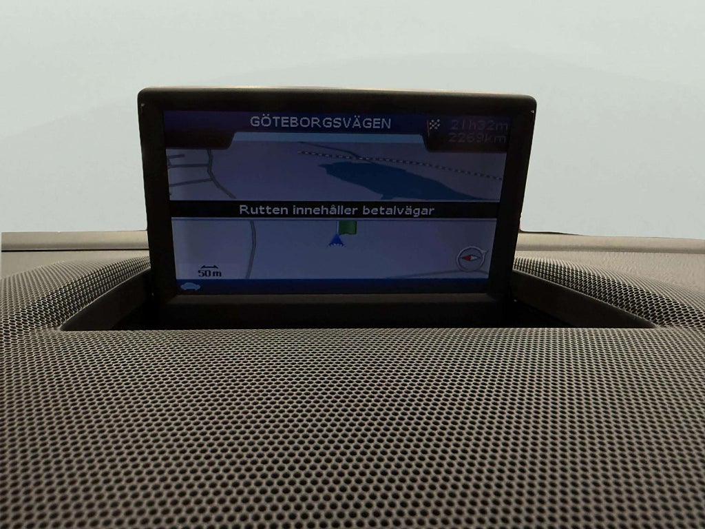 Volvo V50 2.0 D Powershift Summum Navi Skinn Drag Nybes Nyservad  - miniatyr 17