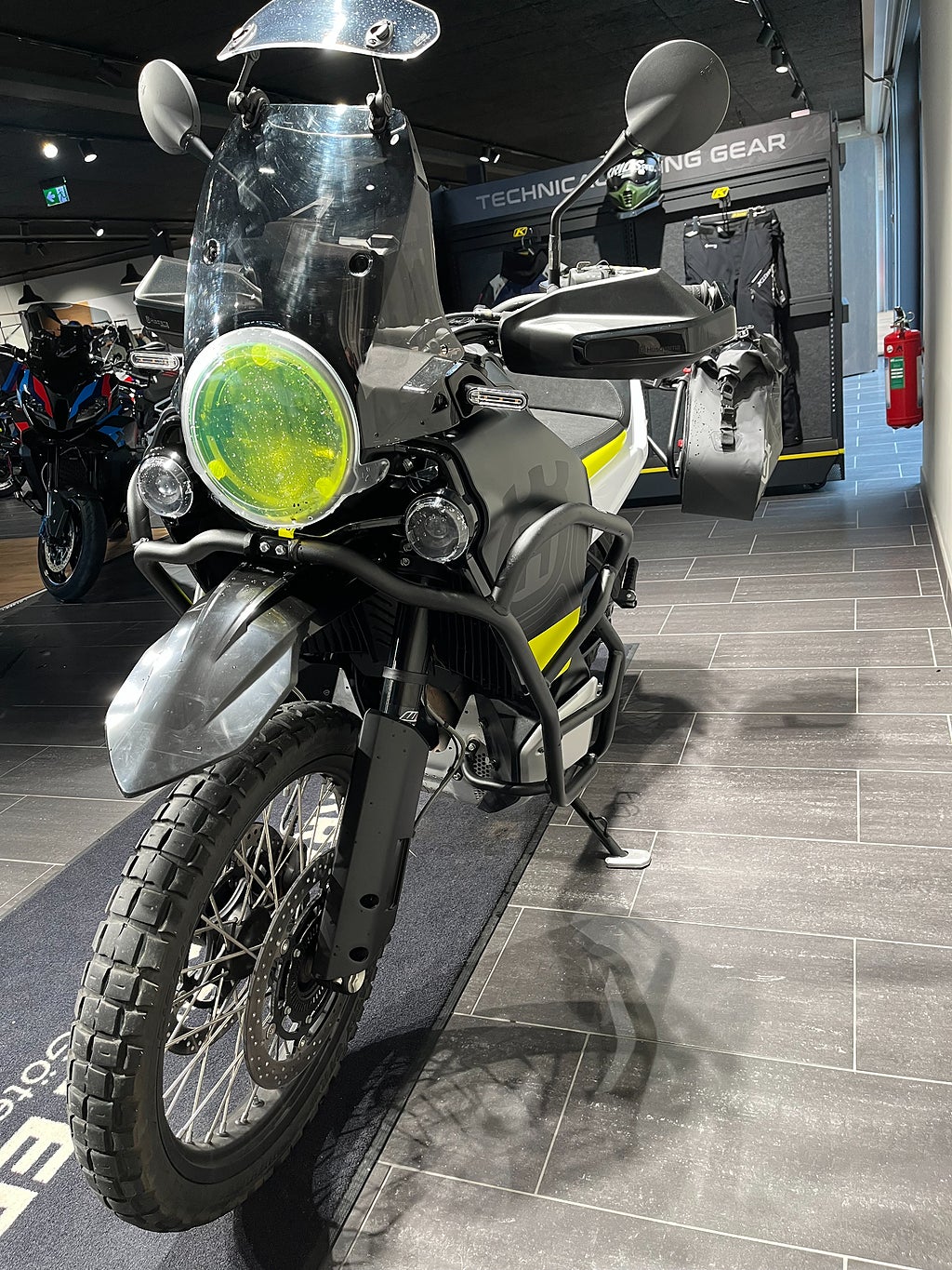Husqvarna Norden 901 /3,45%/ väskor / quickshift / ABS