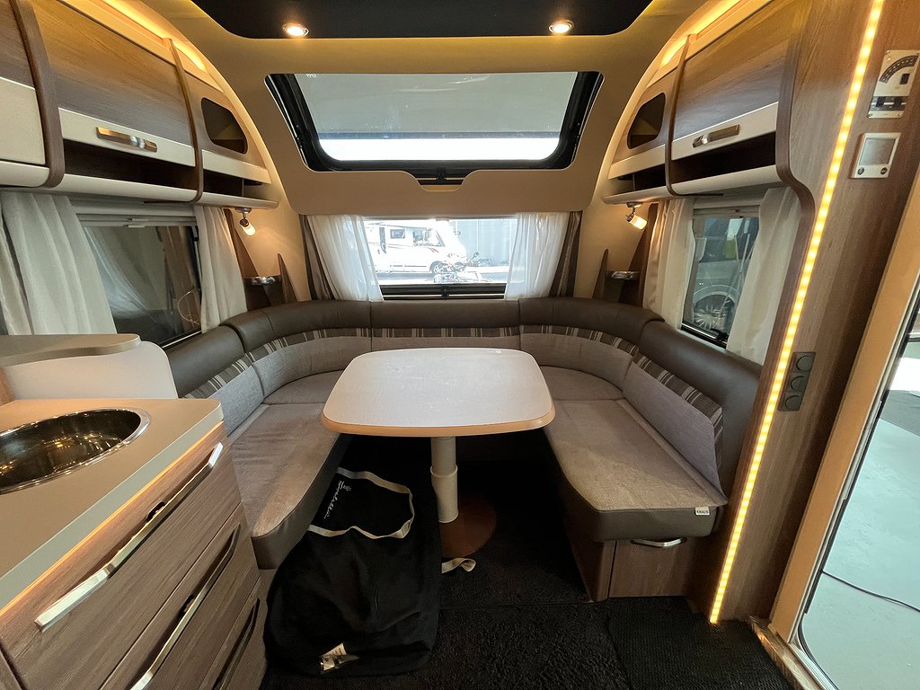 Knaus Scandinavian 590 UK /AC/Förtält/Mover/Barnkammare/Markis - Knaus