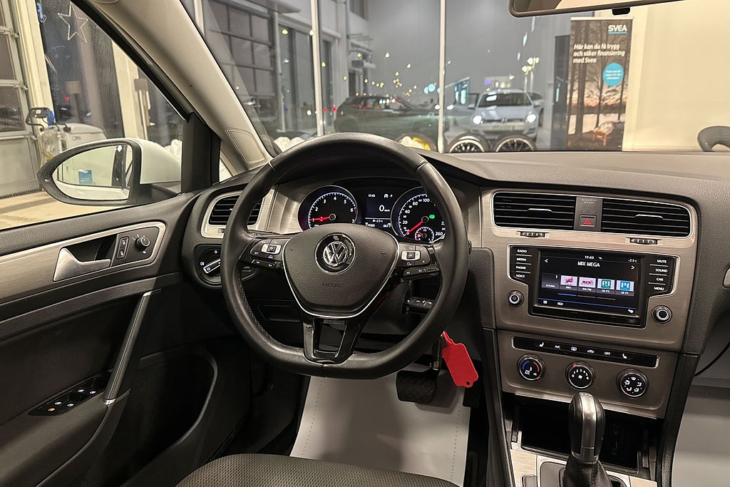 Volkswagen Golf Sportscombi 1.2 TSI Automat Kamera (SÅLD)