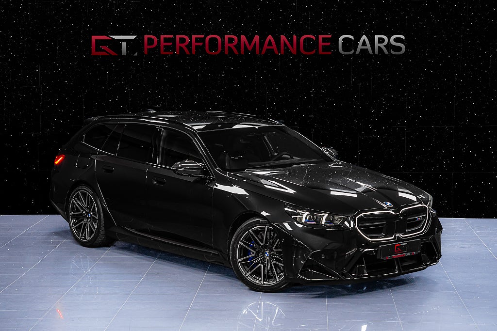 BMW M5 Touring G99 MOMS Driver's Pack Pano DAP Comfort 3.99%