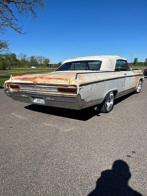 Oldsmobile Dynamic 88 2-sätes Fiesta 6.5 V8 Hydra-Matic