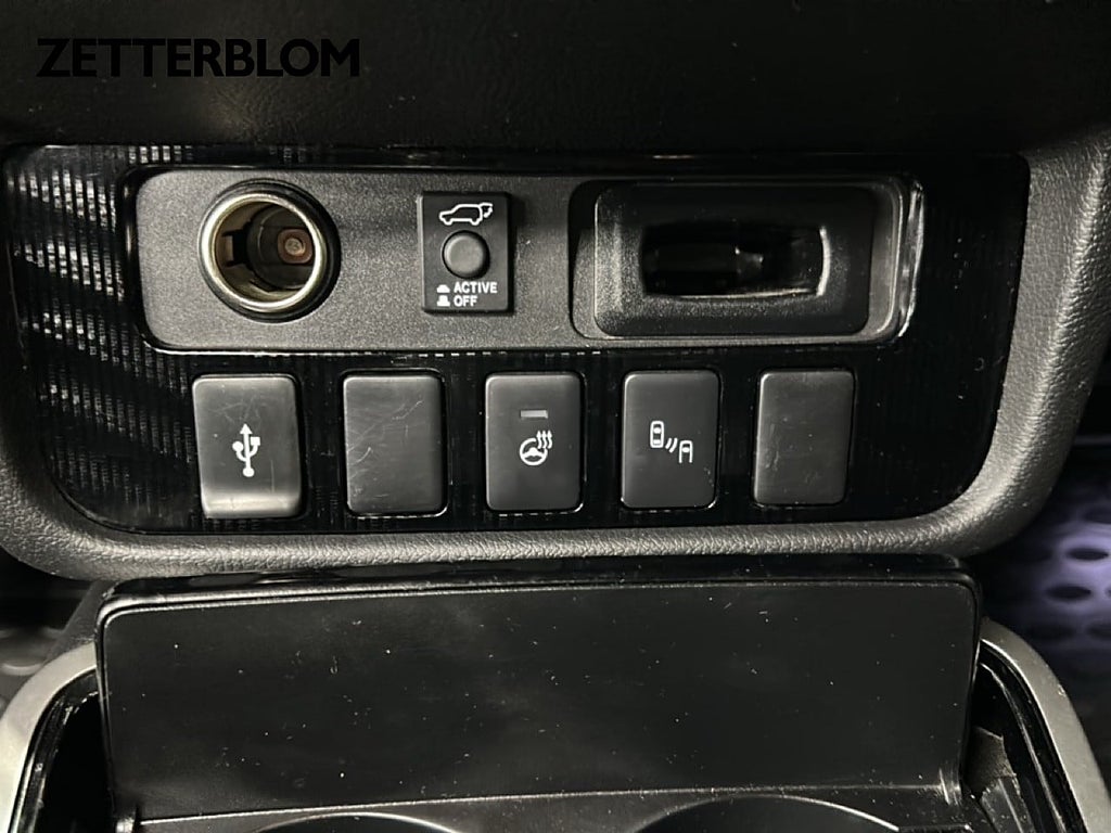 Kombi Mitsubishi Outlander 18 av 20