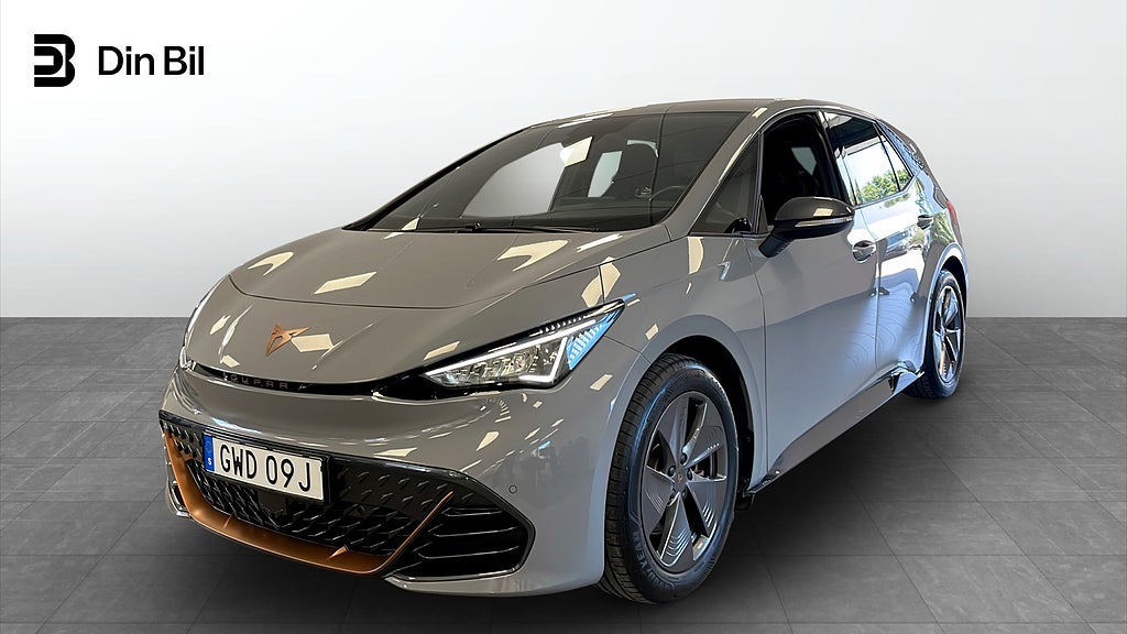 Cupra Born Pilot M B-Kamera Värmare GPS 150 KW