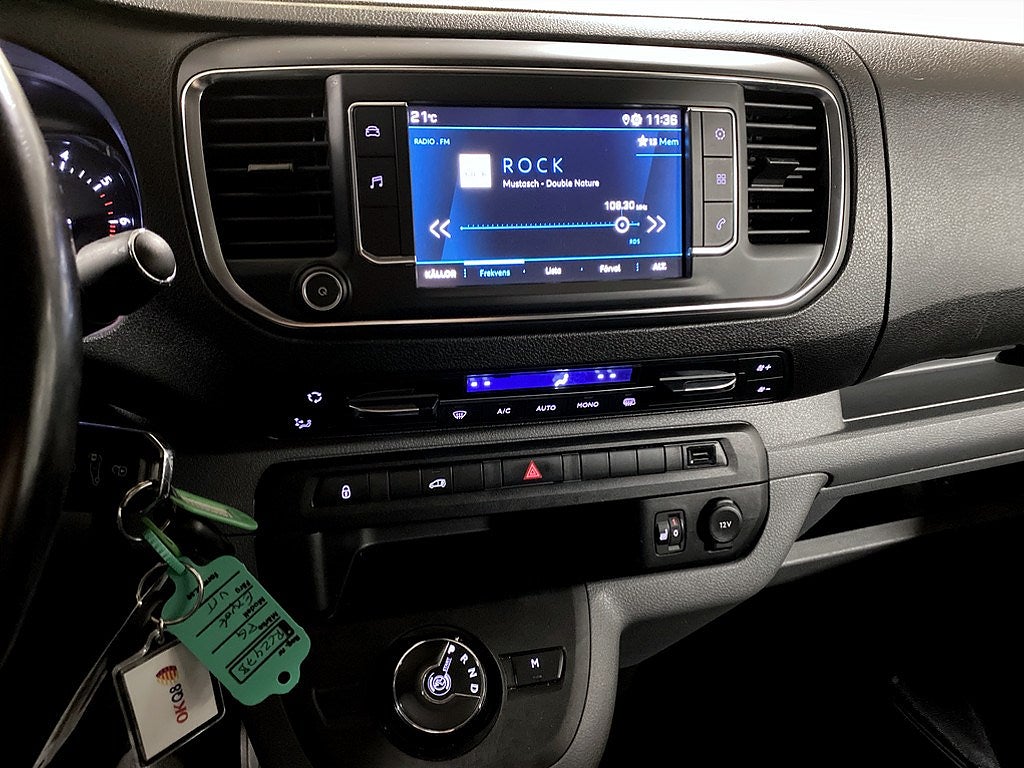 Bild på Peugeot Expert PRO+ 2.0 BHDi 180hk Aut L3 - B-KAMERA, DRAG