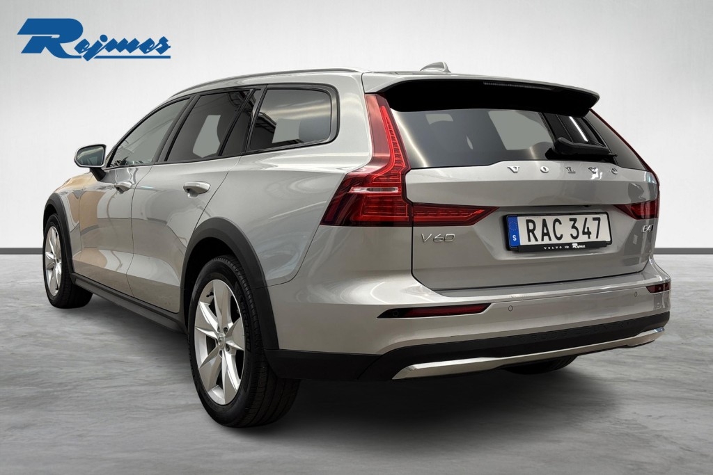 Volvo V60 Cross Country 2023, bild 3/10
