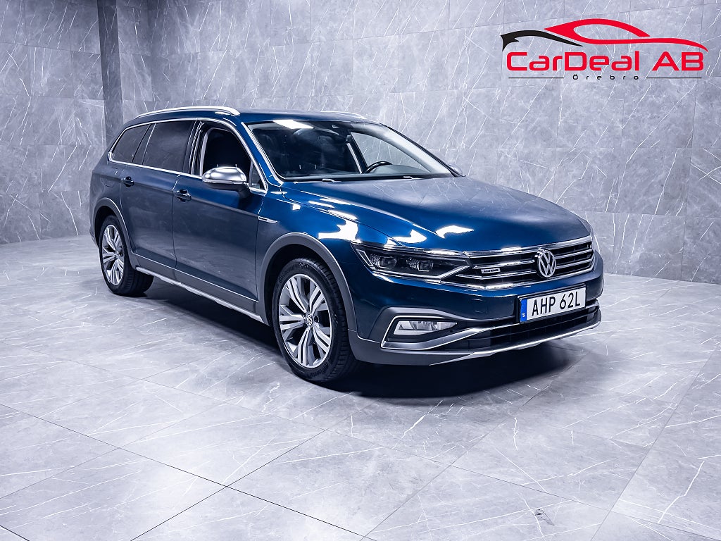 Volkswagen Passat Alltrack 2.0 TDI 4Motion Värmare Skinn Kamera Navi CarPlay Drag
