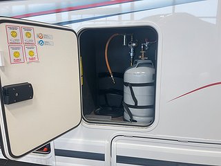 Husbil-integrerad Kabe TMI 810 LT 9 av 31