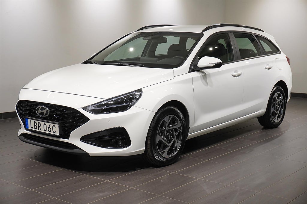 Hyundai i30 Kombi 1.0 T-GDi Essential Aut Kamera LED Rattvärme | Ränta 1,99%