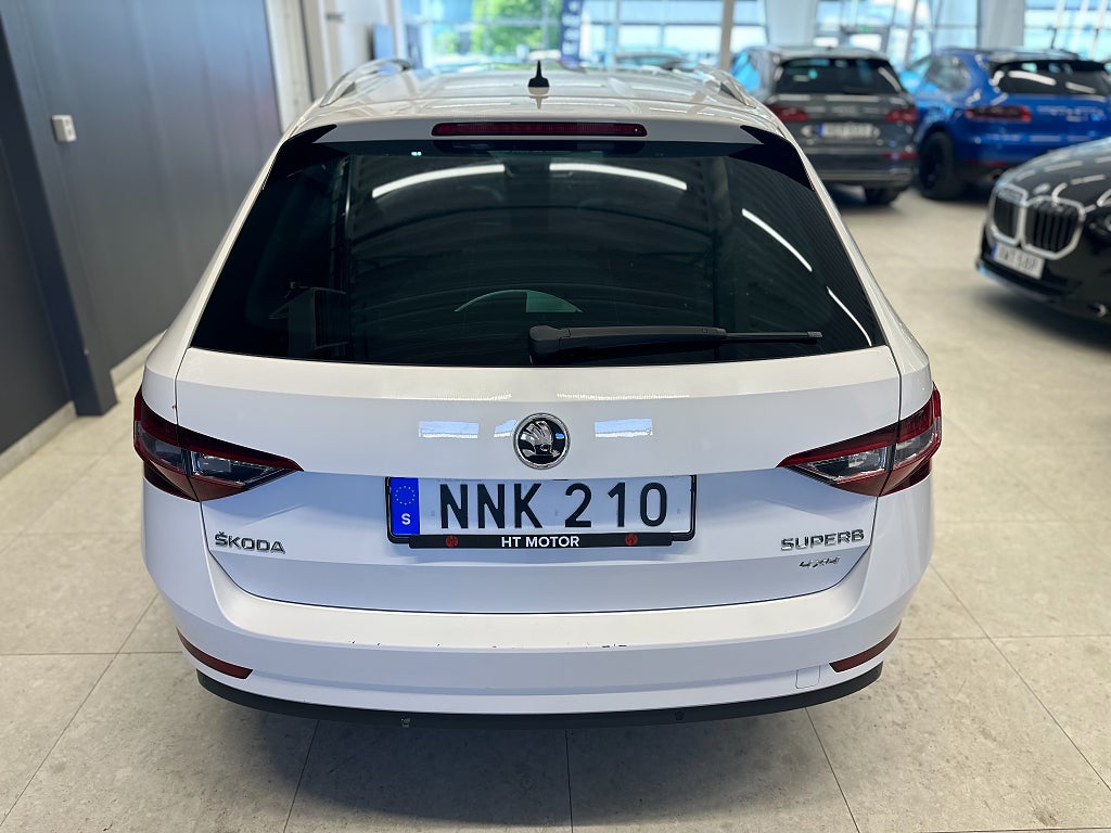 Skoda Superb Kombi 2.0 TDI 4x4 Business L&K/B-Kamera/Fjärr-Värm/Drag