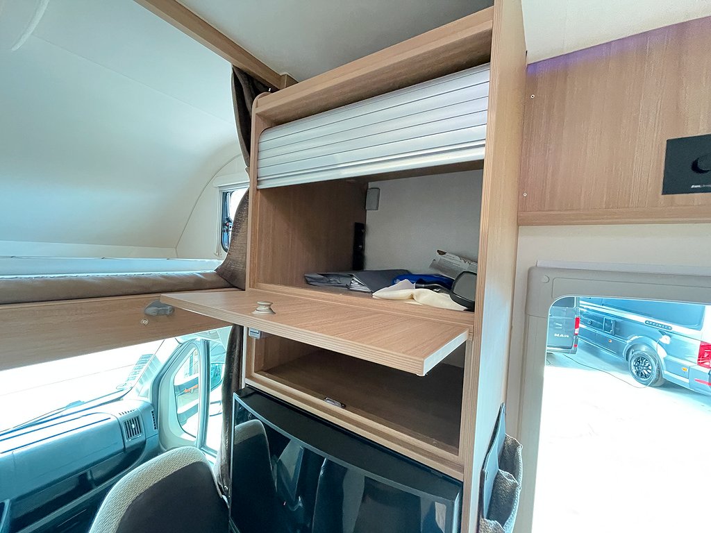 Sun Living A 49 DP / AC bodel / Solcell / B-körkort/6 bältad - Sun Living