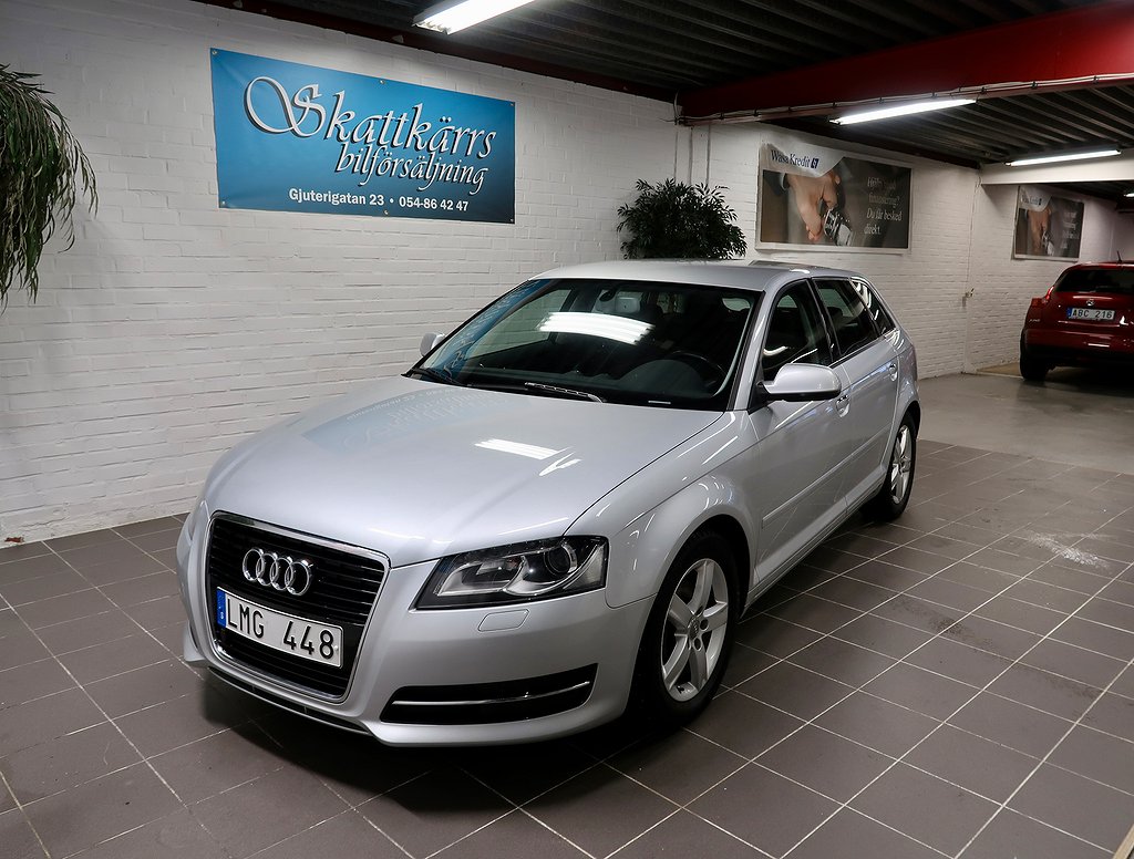 Audi A3 Sportback 1.6 TDI Attraction 12000 mil 1 Ägare 