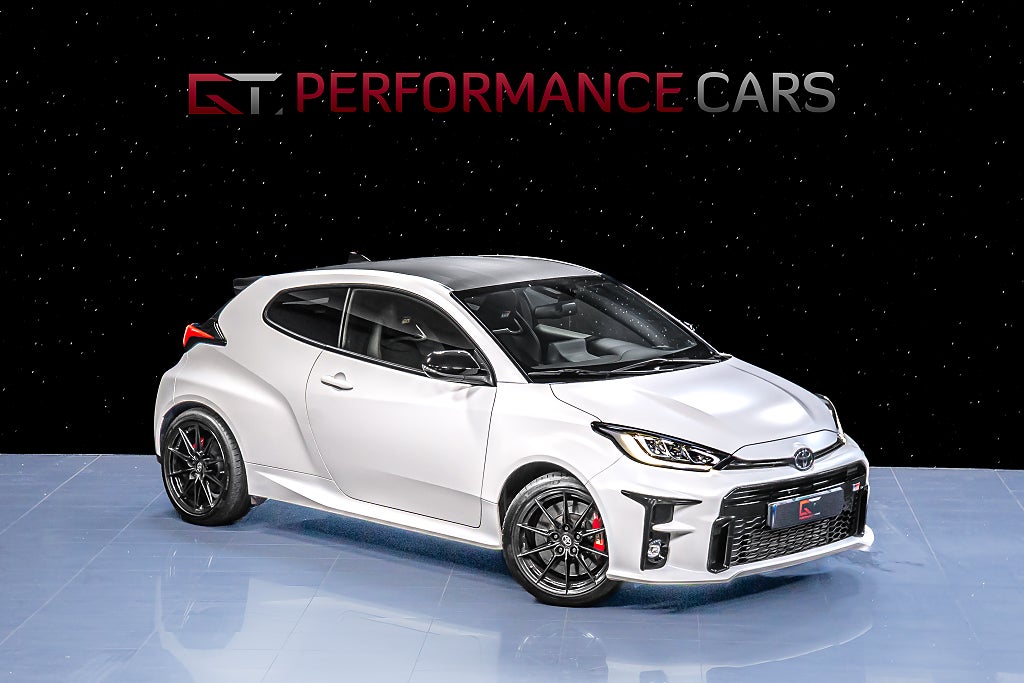 Toyota Yaris GR iMT AWD Curcuit Package Milltek Kolfiber Backkamera
