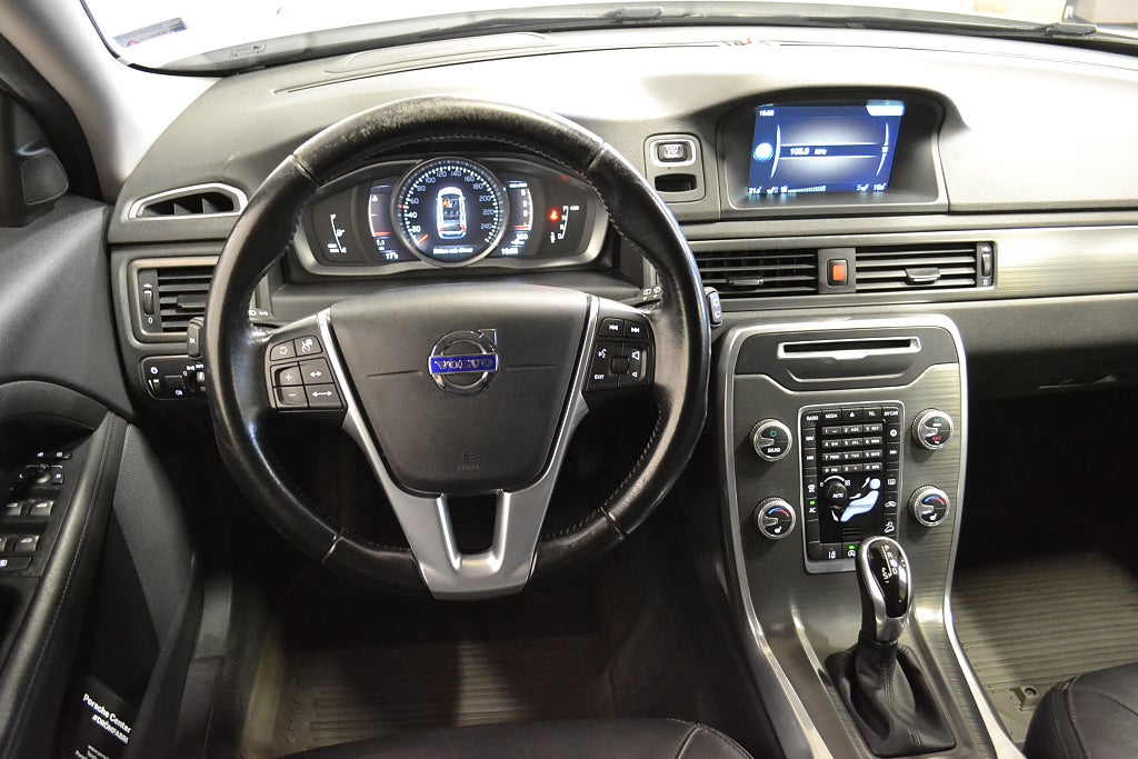 Volvo XC70 D4 181hk AWD Classic Summum | Drag | D-värm | Skinn | 2016