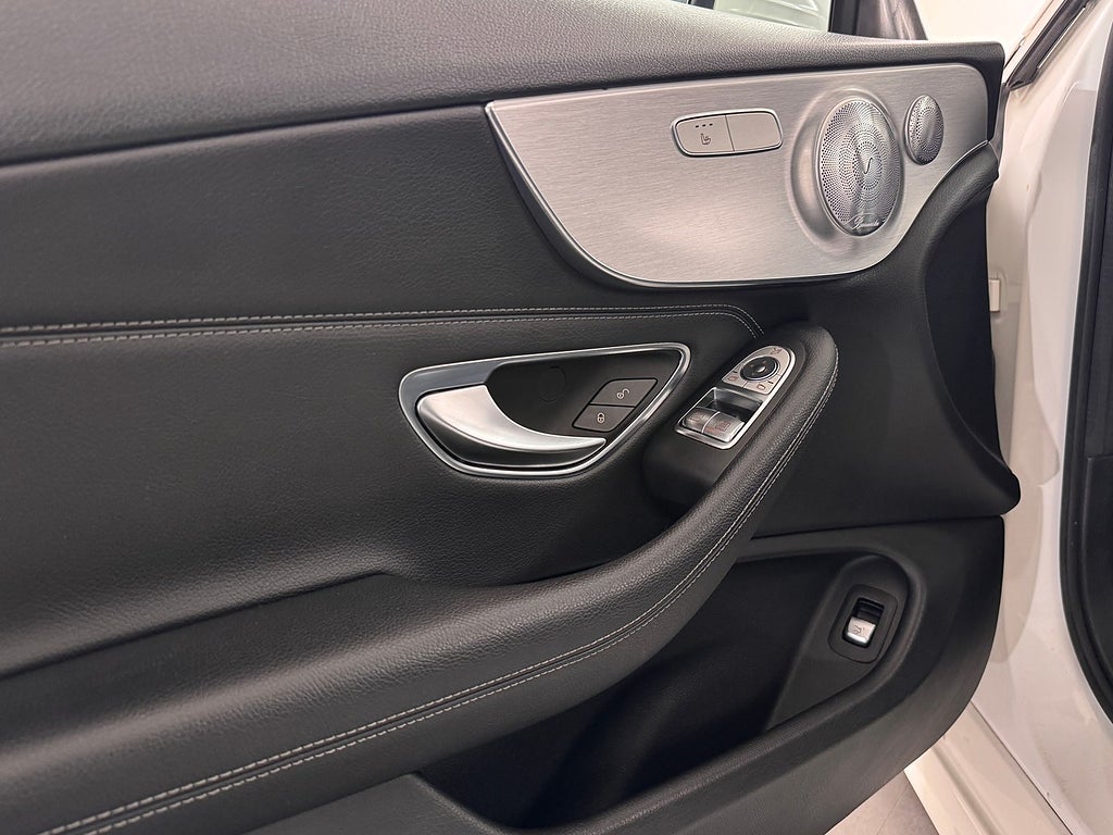 Mercedes-Benz C 2016 - miniatyr 15