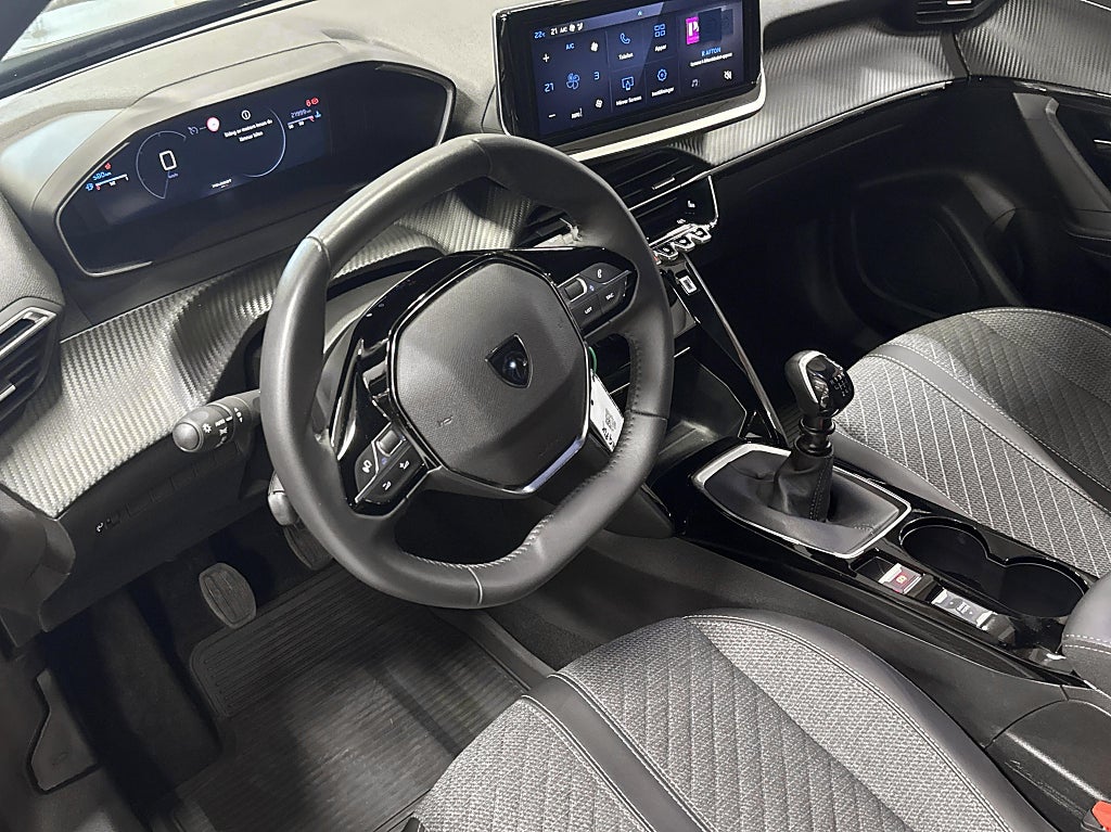 Peugeot 2008 1.2 PureTech 130HK Manuell Allure – bild 8