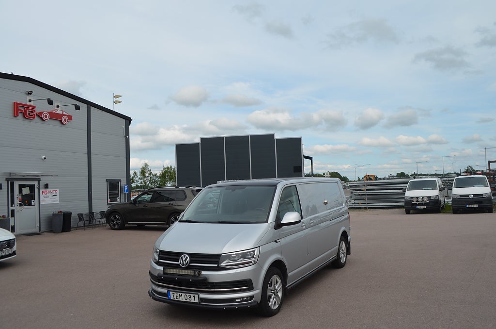 Volkswagen Transporter T32 2.0 TDI 4Motion 204 hk Euro 6 LÅNG *3.45%*