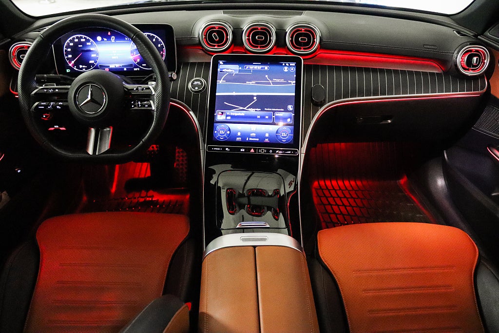 Mercedes-Benz C 200 4Matic AMG Line Premium Panorama Burmester 204hk