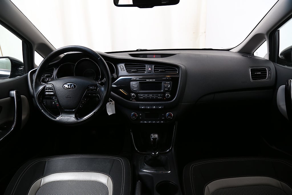 Kia Ceed 1,6 CRDi 128hk Komfort Kombi