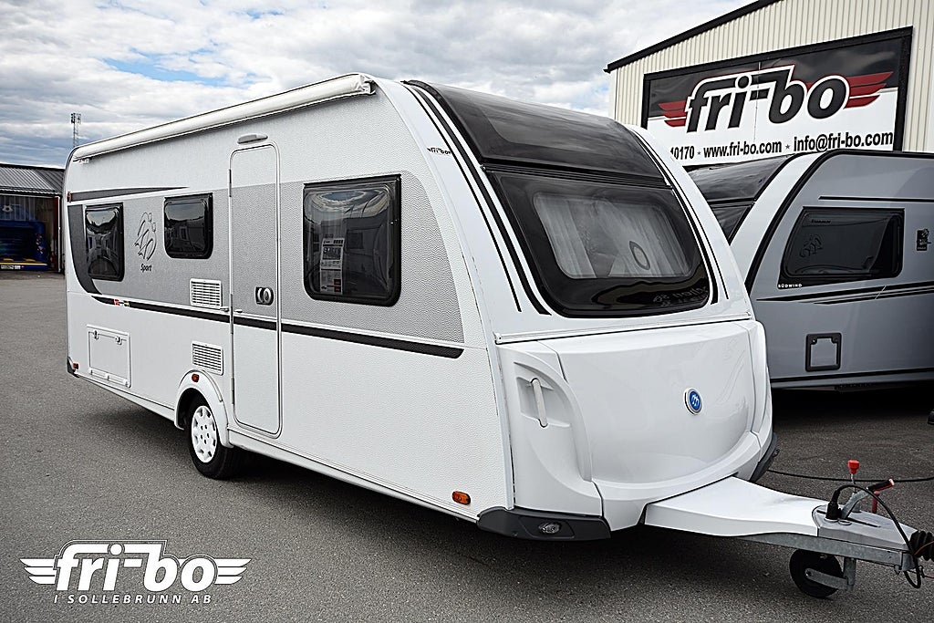 Knaus 540 UE Sport, Långbäddar
