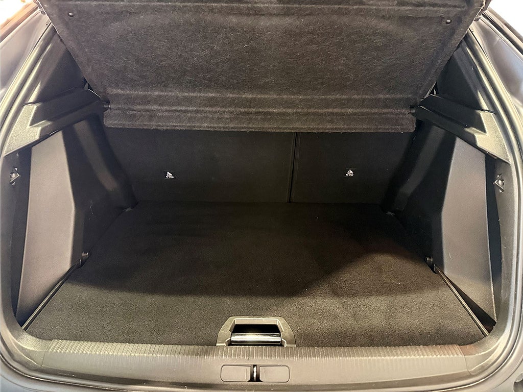 Bild på Peugeot 2008 GT Pack 1.2 PT 130hk Aut - B-KAMERA, NAVI