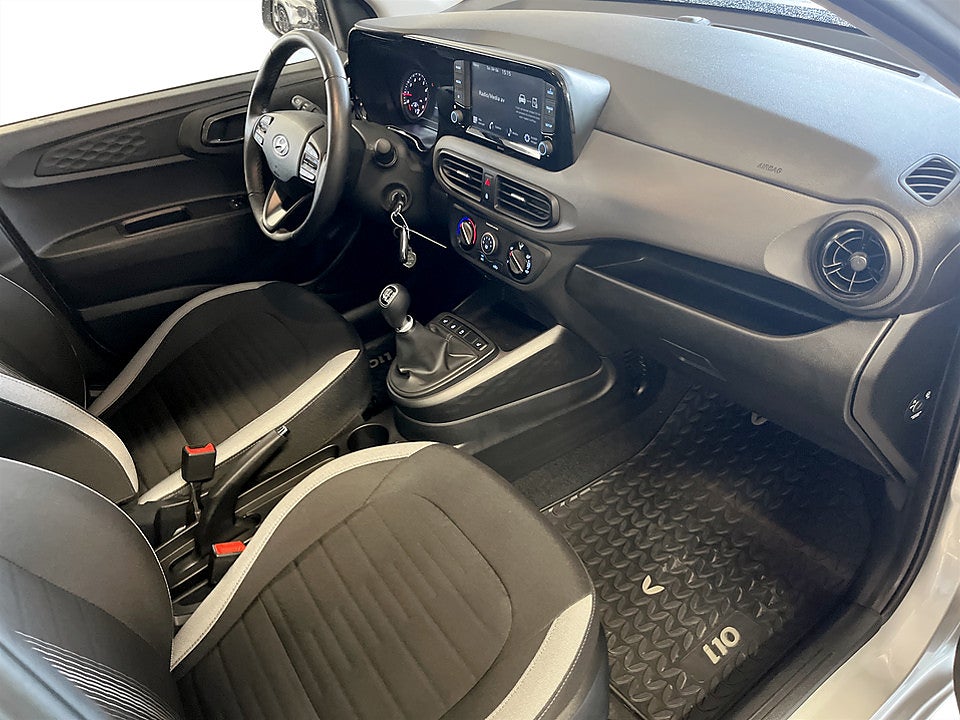 Bild på Hyundai i10 Essential 1.0 67hk RATTVÄRME