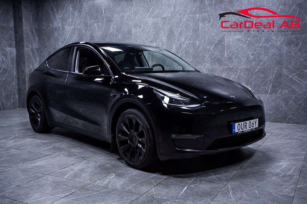 Tesla Model Y Long Range AWD Värmepump Avtagbar Drag Autopilot Pano