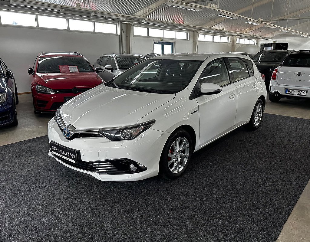 Toyota Auris Hybrid e-CVT Active Euro 6|Ny servad|B-kamera|