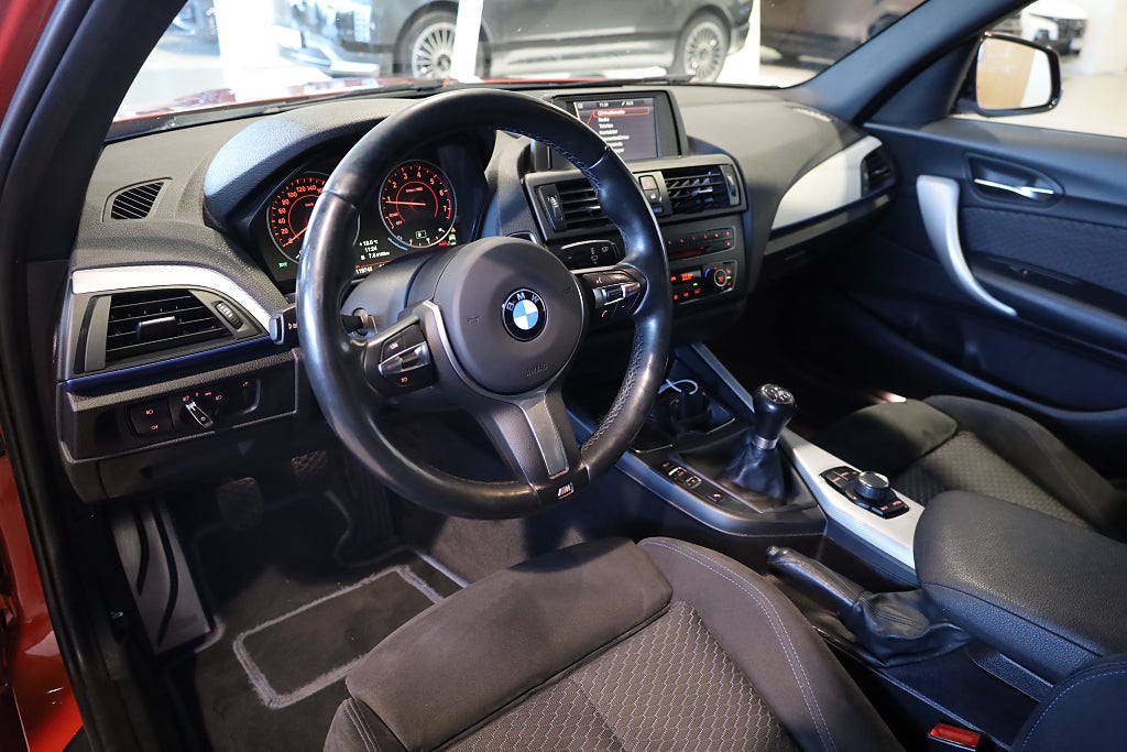 BMW 116i 5-dörrars M Sport Connected PDC Blåtand Rattvärme