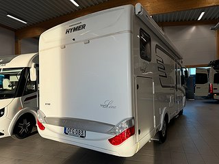 Husbil-integrerad Hymer B588 Bianco Line 150HK Aut 20 av 20