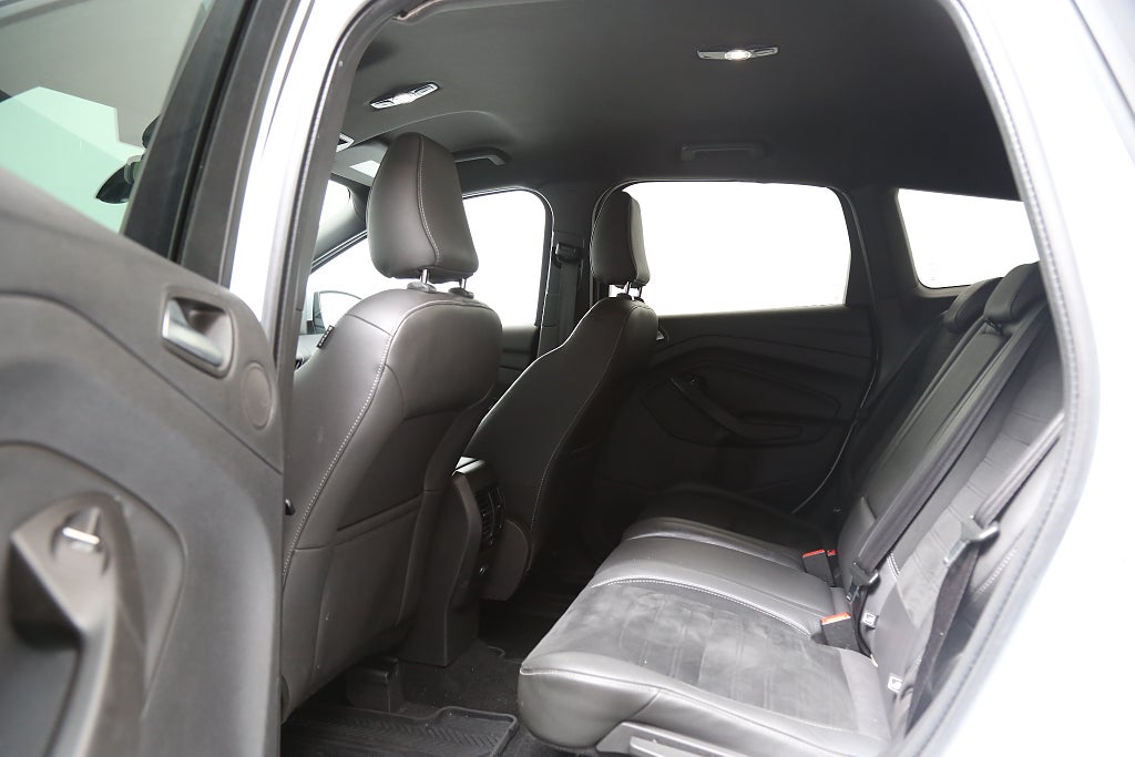 Ford Kuga 1,5 EcoBoost ST-Line 150hk Drag Nybytt K-rem 2017