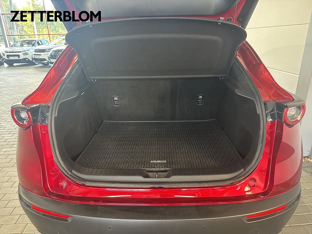 SUV Mazda CX-30 6 av 14