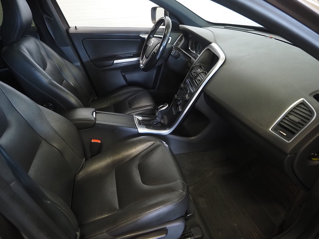 Volvo XC60 D4 Geartronic Summum Business Edition Pro Drag Pano Nav 2014