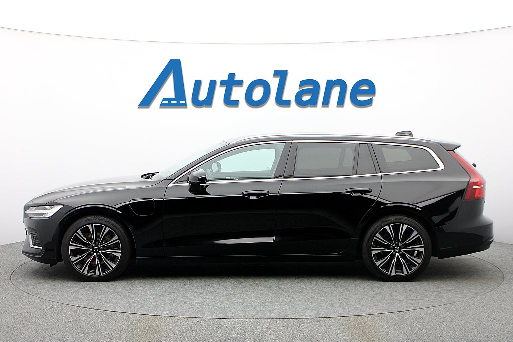 Volvo V60 Recharge T6 AWD Core Edition Sommarkampanj 4,99% 399hk