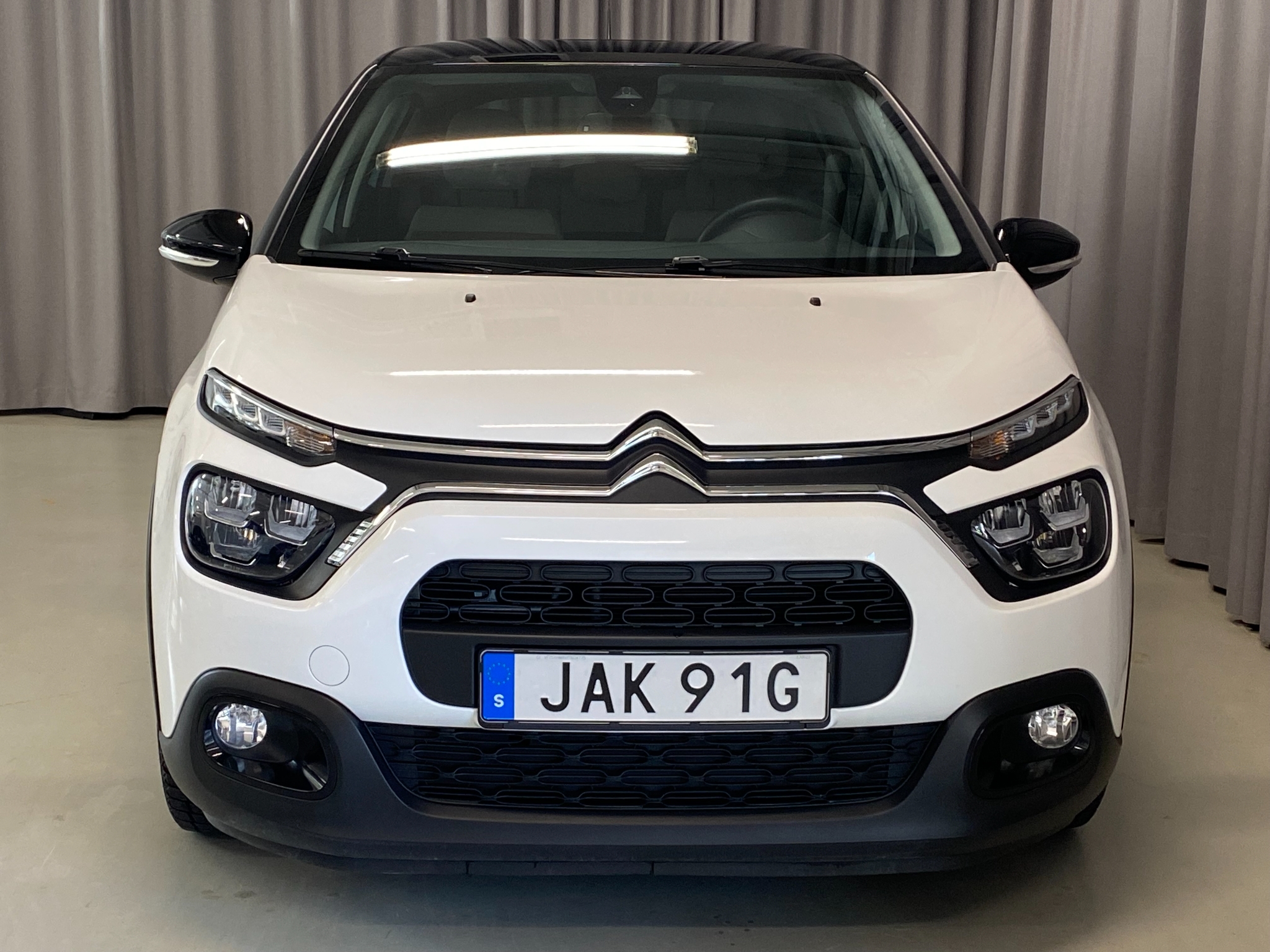 Citroen C3 Shine 82hk Manuell 2023, bild 4/45