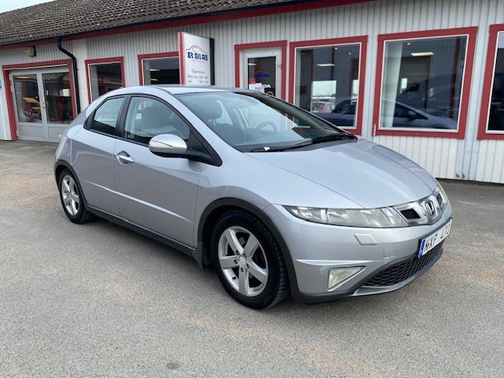 Honda Civic 1,8 i -Vtec Sport, drag, 2 ägare