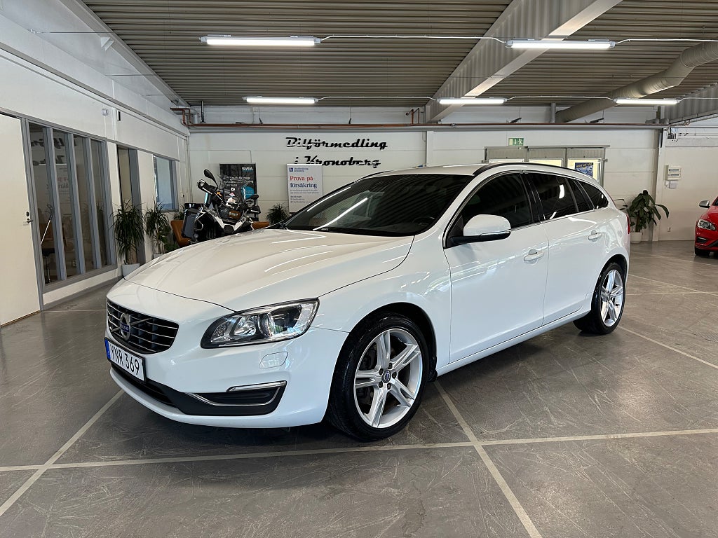 Volvo V60 D4 AWD Classic, Momentum Värmare Dragkrok Navi