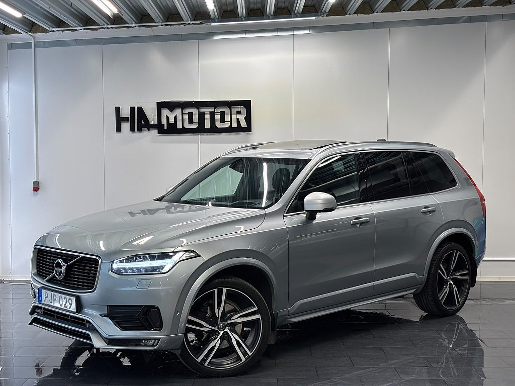 Volvo XC90 D5 AWD R-Design 7-Sits |PANO|B&W|HuD|360|LUFT|MAXXAD|