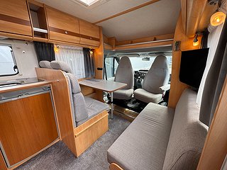 Husbil-halvintegrerad Sunlight T63 2 av 20