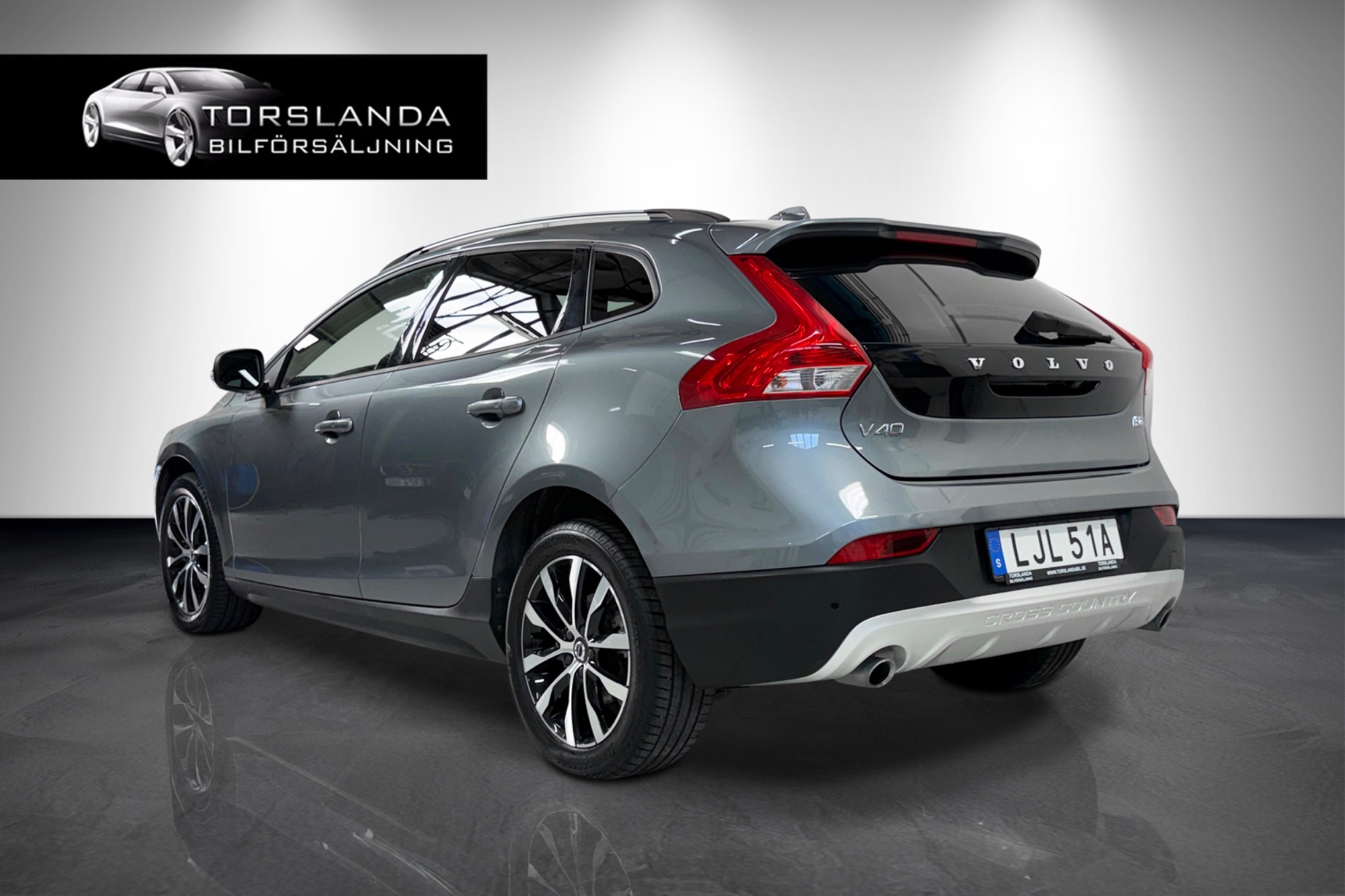 Volvo V40 Cross Country 2019, kuva 6/10
