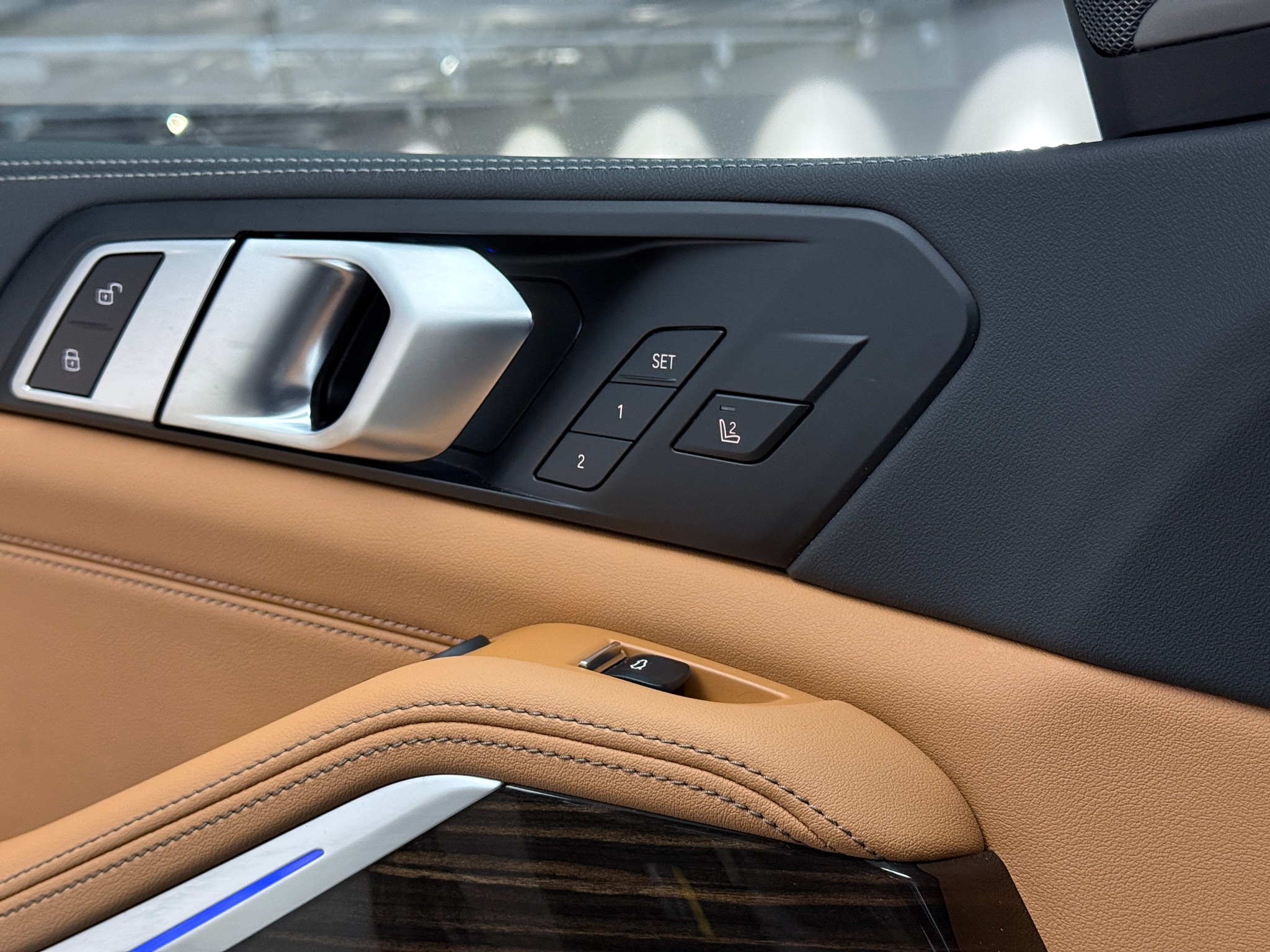 BMW X5 xDrive50e 490hk M-Sport | Innovation | Drag 2024 - miniatyr 36