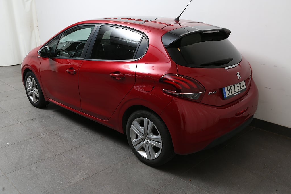 Peugeot 208 1,2 PureTech 82hk Style 5-D Panorama 2016
