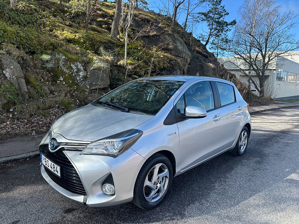 Toyota Yaris Hybrid e-CVT Active Euro 6