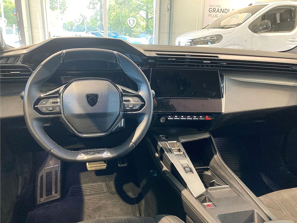 Bild på Peugeot 308 5D GT 1.2 PT 130hk Aut - BACKKAMERA, CARPLAY