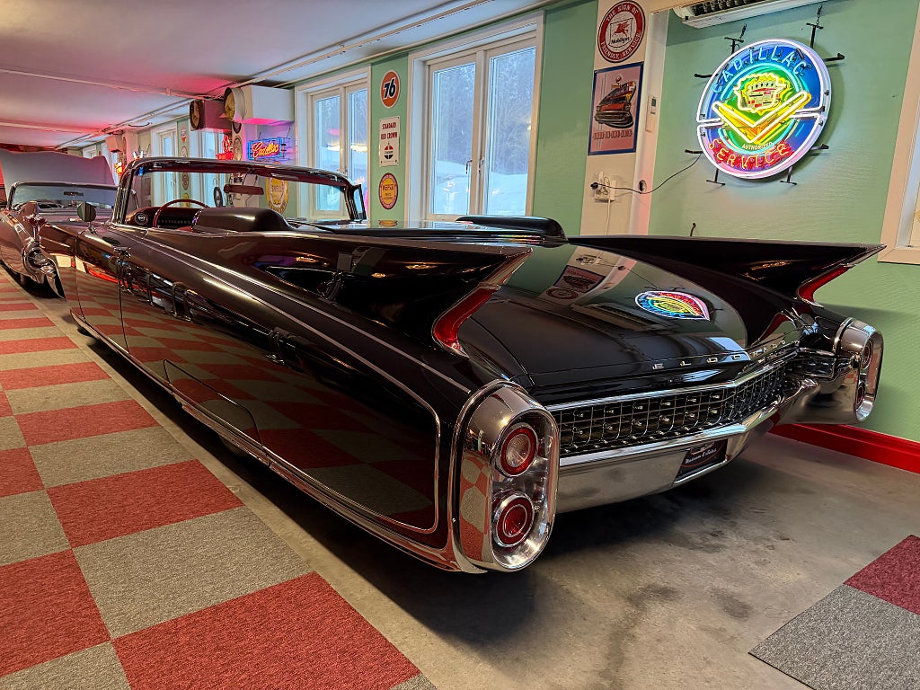 Cadillac Eldorado Biarritz helrenoverad -60 