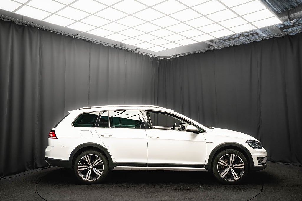 Volkswagen Golf Alltrack 1.8 TSI 4M Alltrack B-VÄRM DRAG KAMERA COCKPIT 180