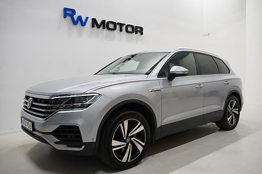Volkswagen Touareg 3.0 V6 TDI 4Motion 286hk DynAudio B-kamera Drag D-värm